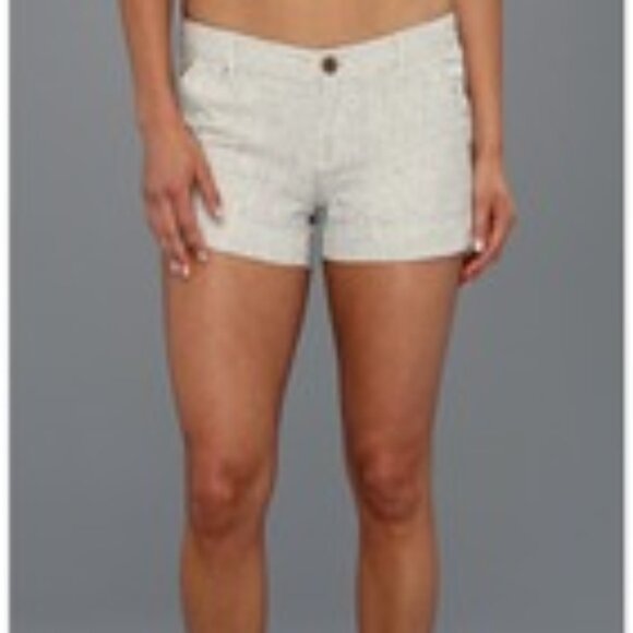 Women's North Face size 2 low rise shorts - Picture 10 of 12